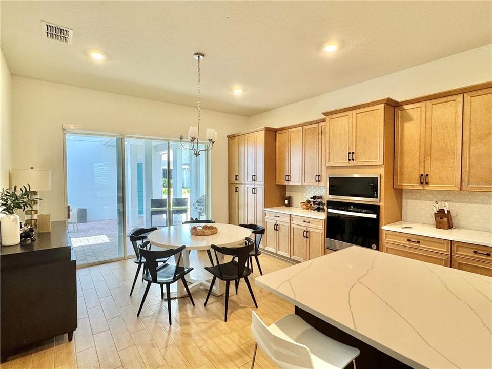 For Rent: $5,500 (5 beds, 3 baths, 2980 Square Feet)