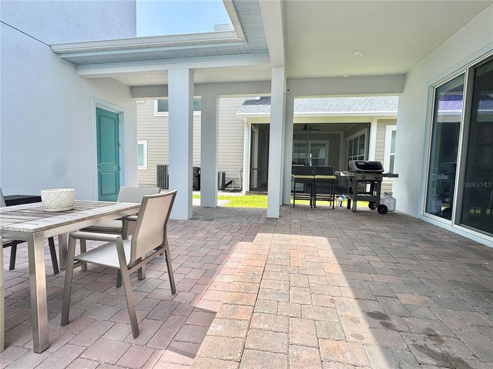 For Rent: $5,500 (5 beds, 3 baths, 2980 Square Feet)