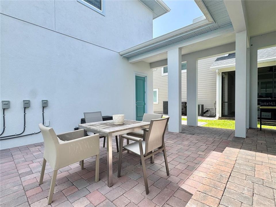For Rent: $5,500 (5 beds, 3 baths, 2980 Square Feet)