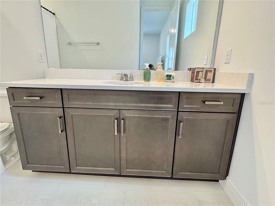 For Rent: $5,500 (5 beds, 3 baths, 2980 Square Feet)