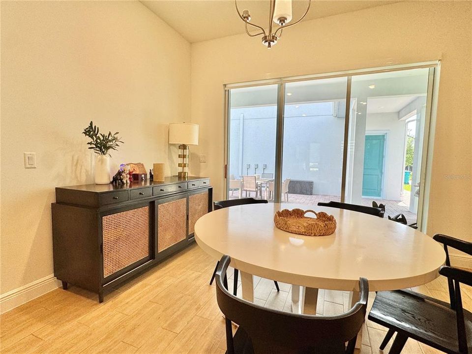For Rent: $5,500 (5 beds, 3 baths, 2980 Square Feet)