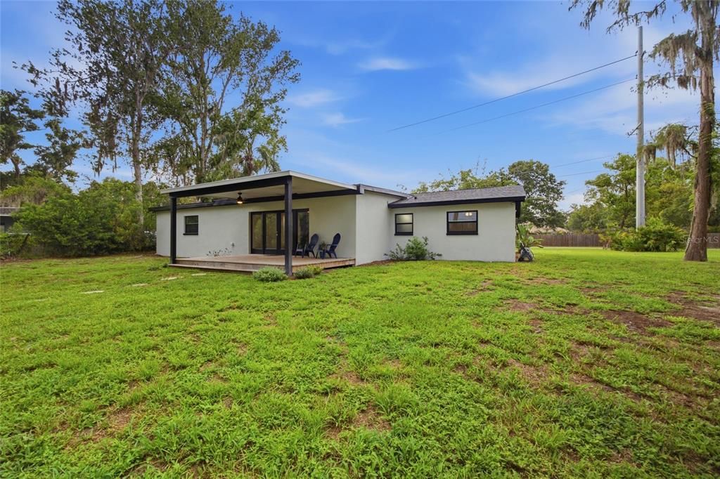 En Venta: $519,000 (4 camas, 2 baños, 1900 Pies cuadrados)