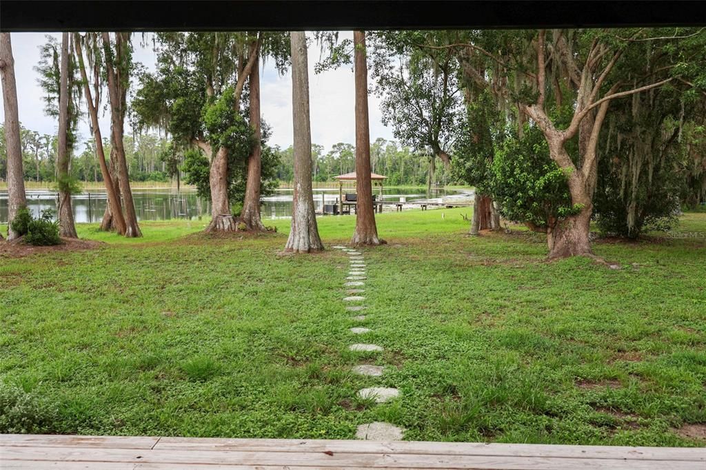 En Venta: $519,000 (4 camas, 2 baños, 1900 Pies cuadrados)