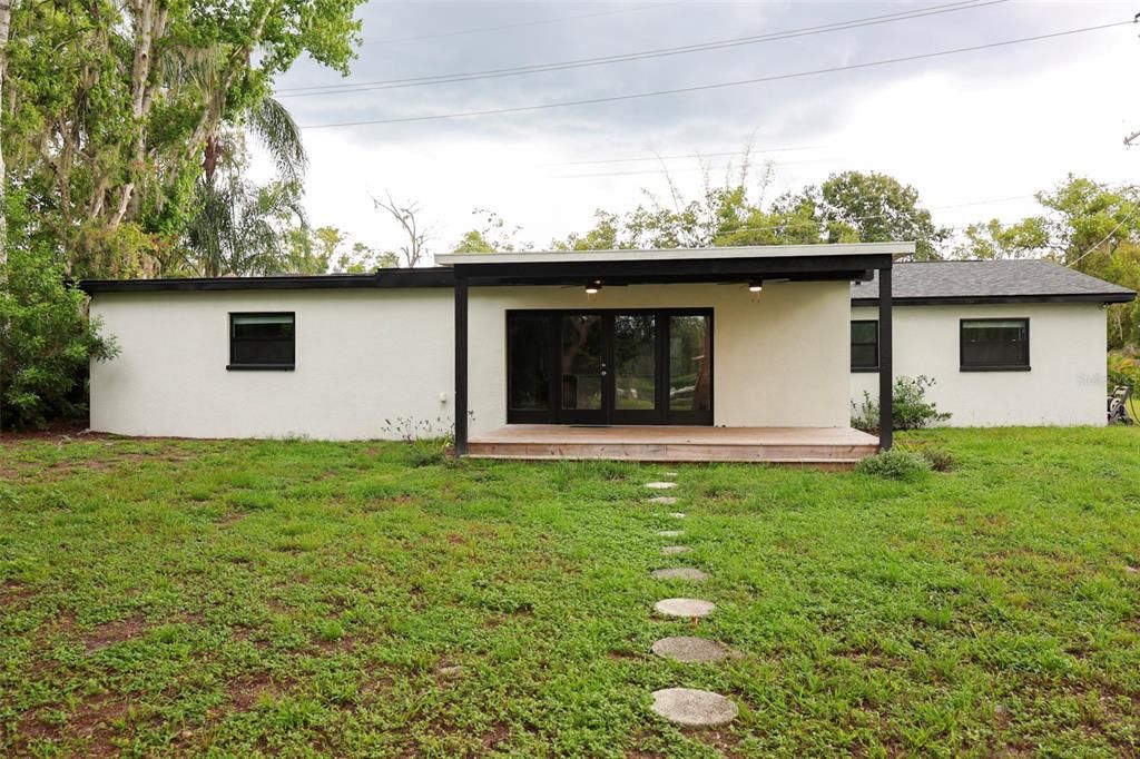 En Venta: $519,000 (4 camas, 2 baños, 1900 Pies cuadrados)