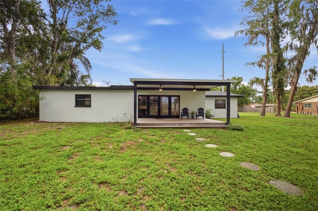 En Venta: $519,000 (4 camas, 2 baños, 1900 Pies cuadrados)