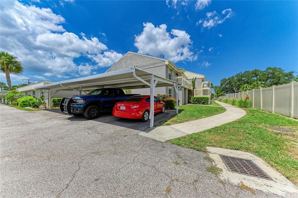 For Sale: $124,900 (2 beds, 2 baths, 947 Square Feet)