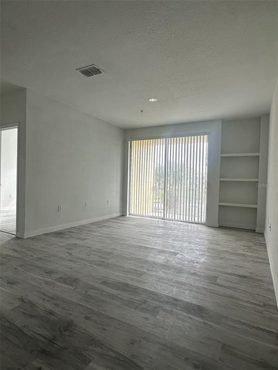 В аренду: $2,400 (4 спален, 2 ванн, 1372 Квадратных фут)