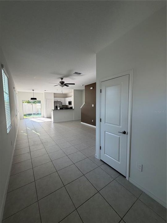En Venta: $279,000 (2 camas, 2 baños, 1541 Pies cuadrados)