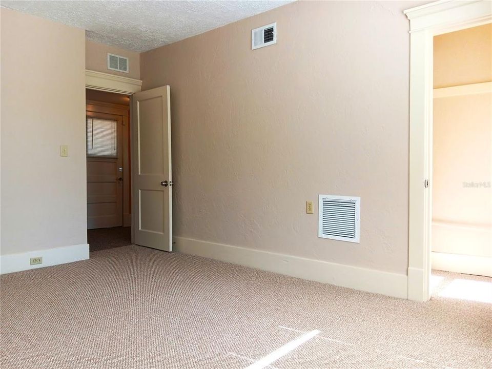 В аренду: $2,275 (3 спален, 2 ванн, 1620 Квадратных фут)