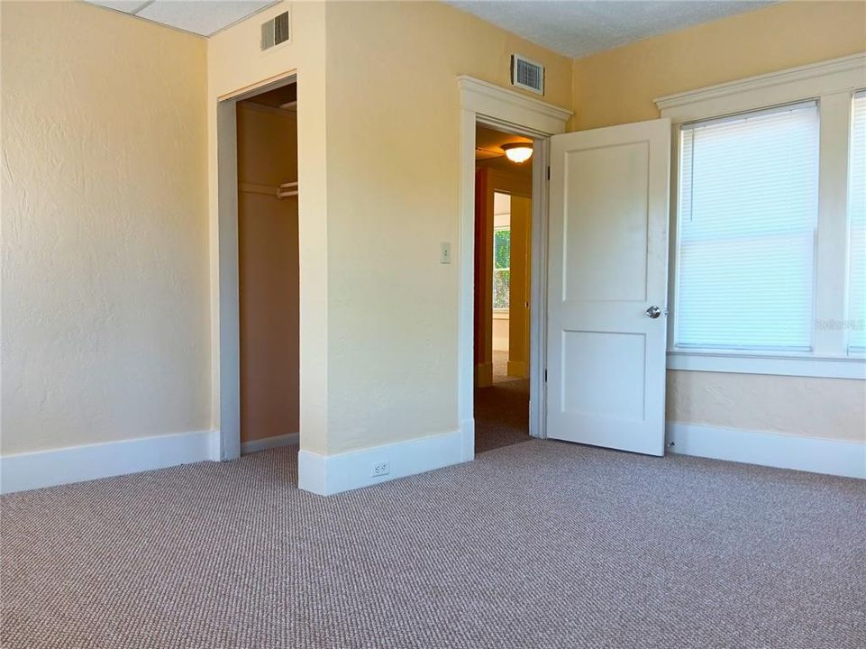 В аренду: $2,275 (3 спален, 2 ванн, 1620 Квадратных фут)