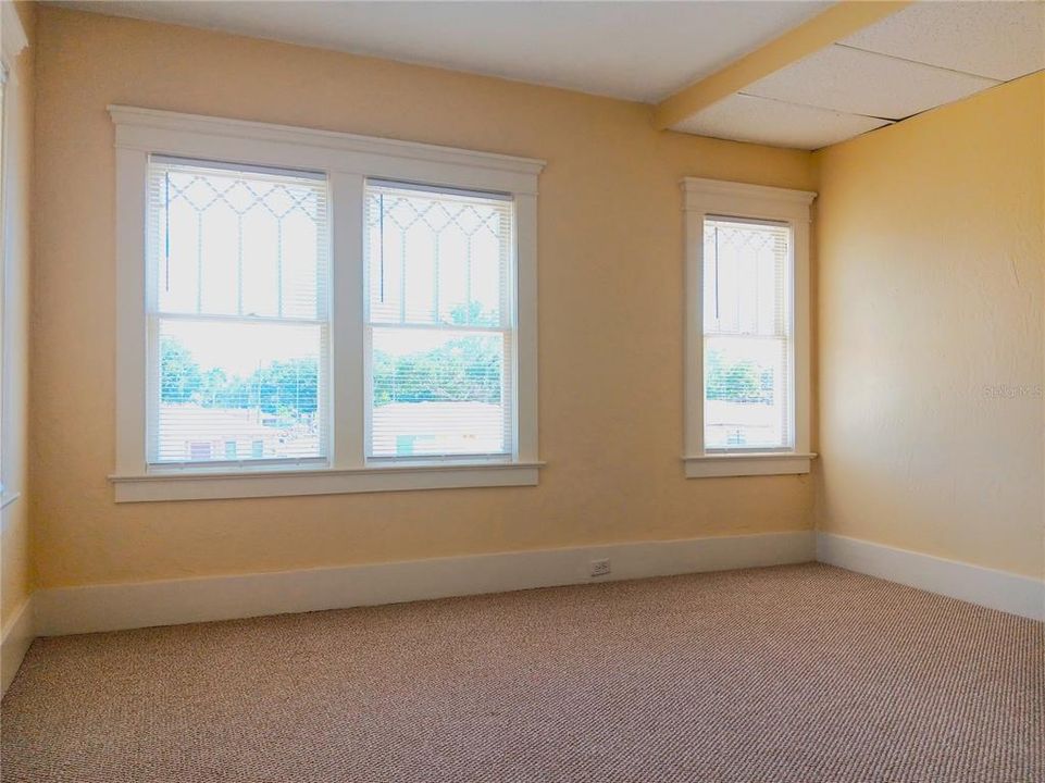 В аренду: $2,275 (3 спален, 2 ванн, 1620 Квадратных фут)