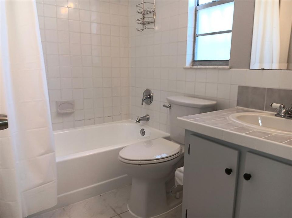В аренду: $2,275 (3 спален, 2 ванн, 1620 Квадратных фут)