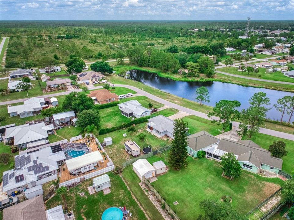For Sale: $279,500 (2 beds, 2 baths, 1000 Square Feet)