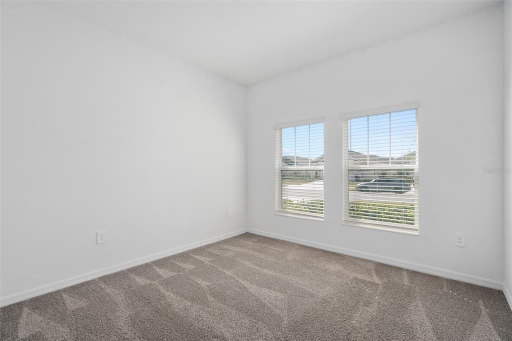 En Venta: $379,000 (4 camas, 2 baños, 1843 Pies cuadrados)