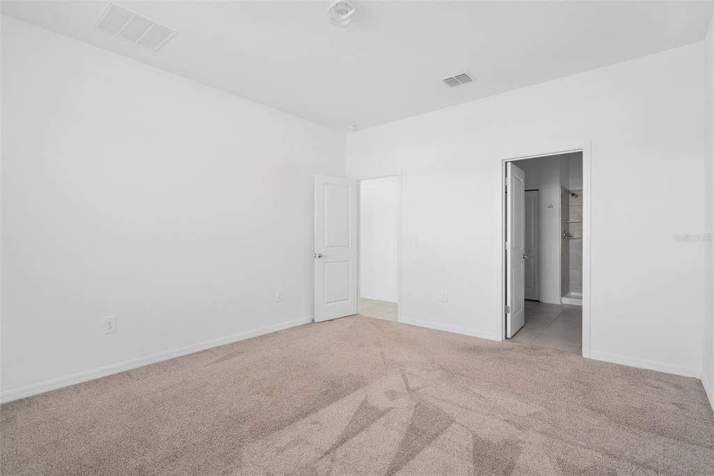 En Venta: $379,000 (4 camas, 2 baños, 1843 Pies cuadrados)
