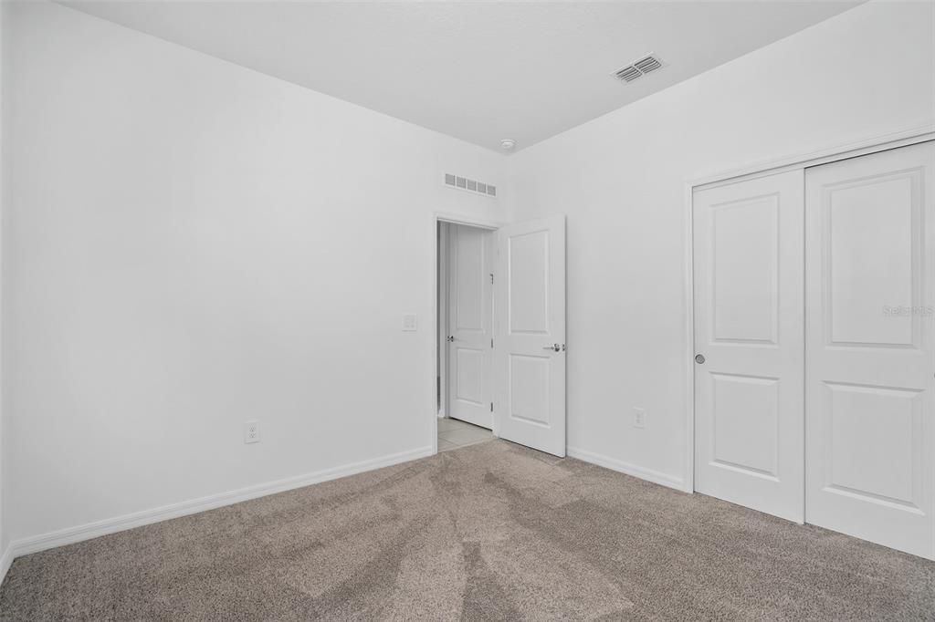 En Venta: $379,000 (4 camas, 2 baños, 1843 Pies cuadrados)