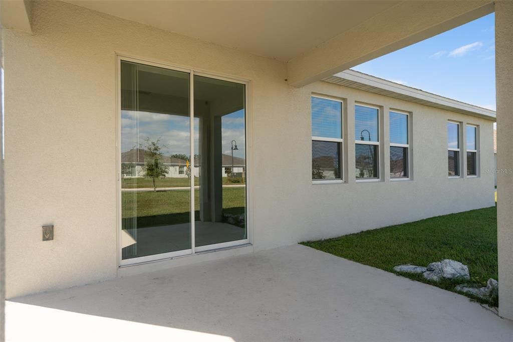 En Venta: $379,000 (4 camas, 2 baños, 1843 Pies cuadrados)