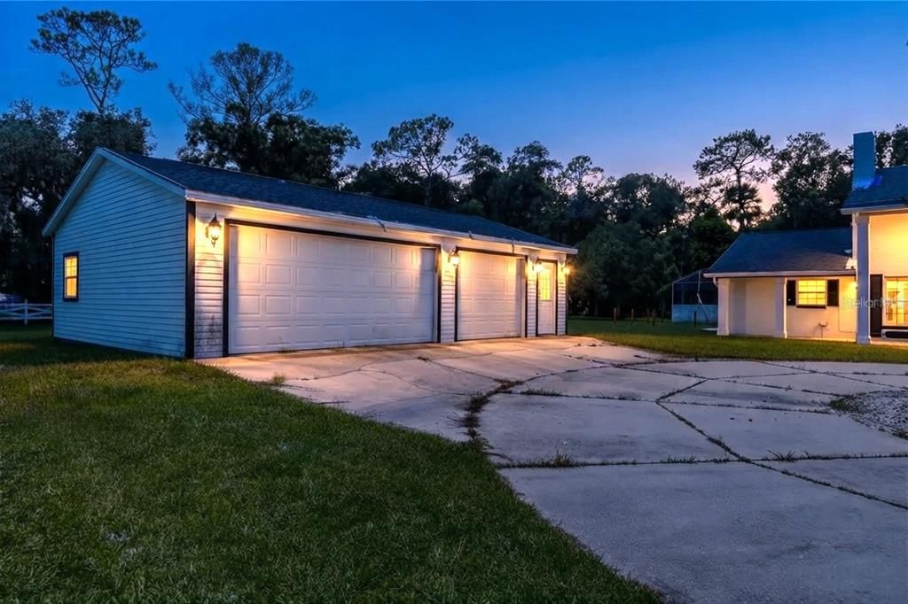 En Venta: $877,690 (4 camas, 4 baños, 5600 Pies cuadrados)