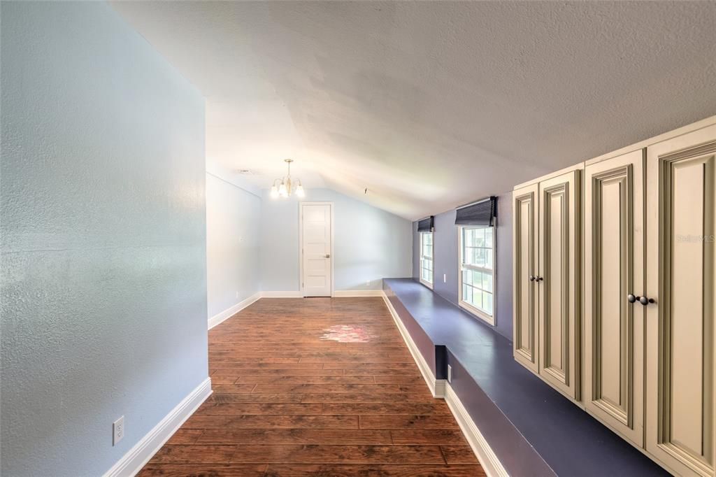 En Venta: $877,690 (4 camas, 4 baños, 5600 Pies cuadrados)