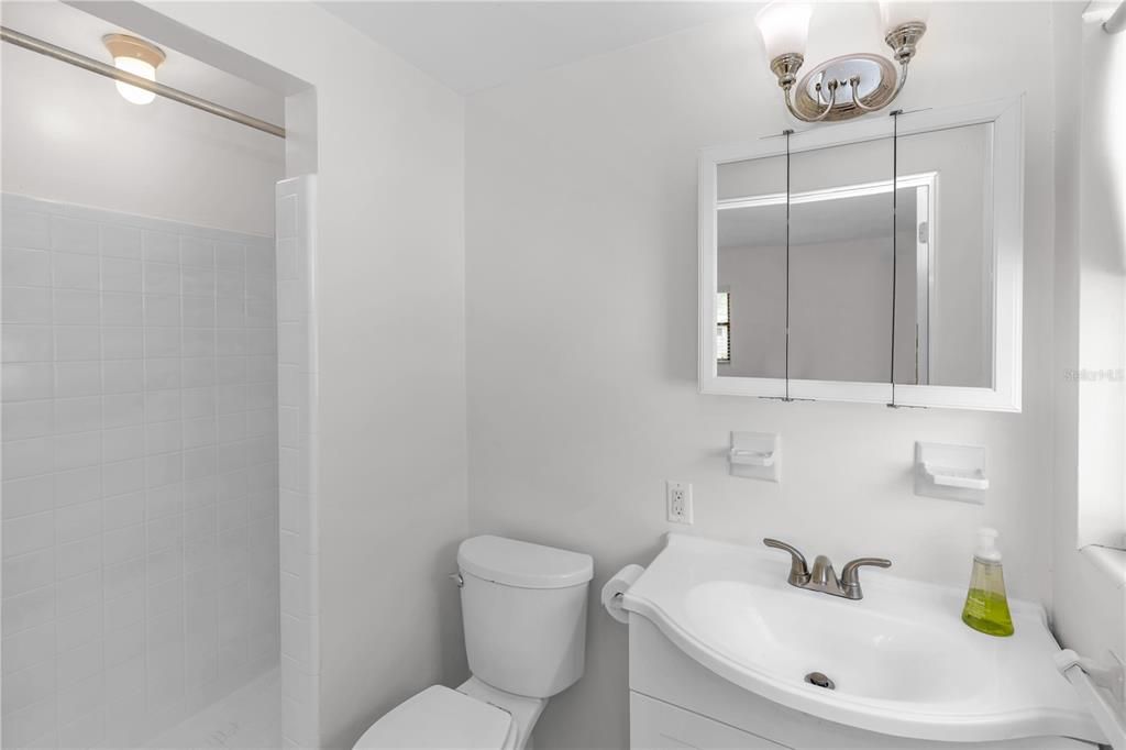 На продажу: $259,900 (3 спален, 2 ванн, 1026 Квадратных фут)