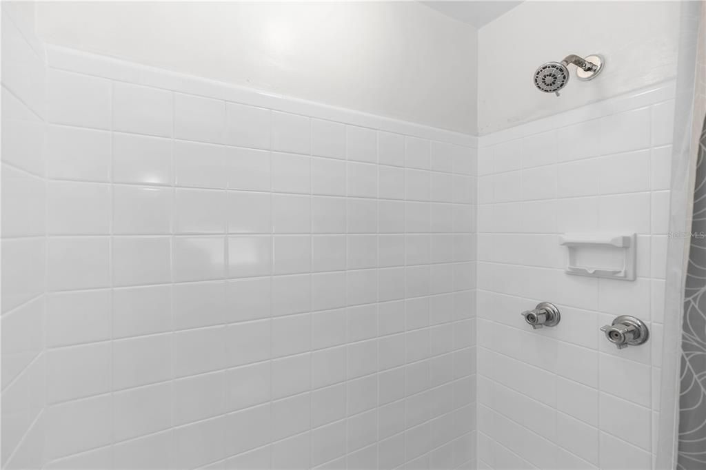 На продажу: $259,900 (3 спален, 2 ванн, 1026 Квадратных фут)