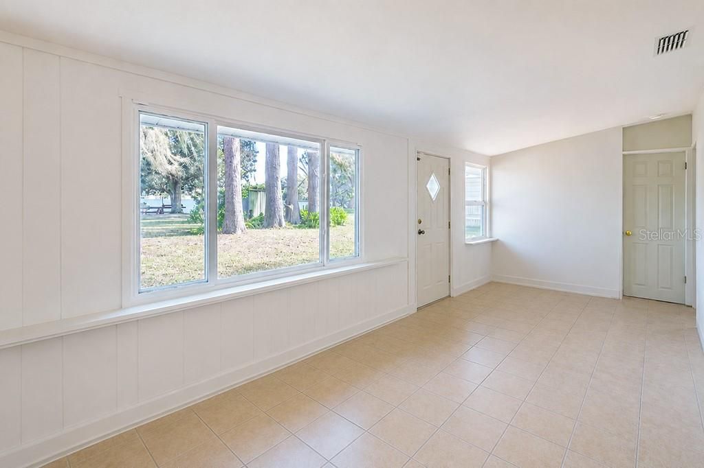 En Venta: $319,950 (2 camas, 2 baños, 1220 Pies cuadrados)