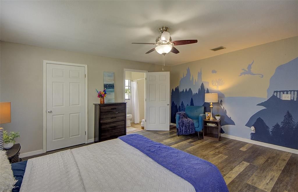 For Sale: $359,900 (4 beds, 3 baths, 1792 Square Feet)