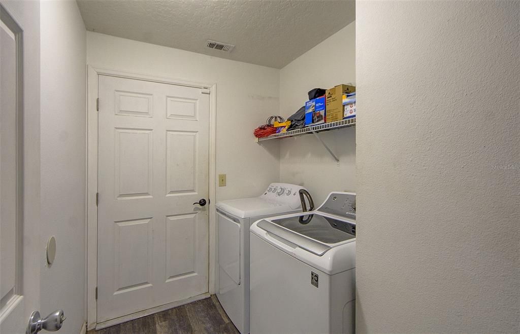 For Sale: $359,900 (4 beds, 3 baths, 1792 Square Feet)