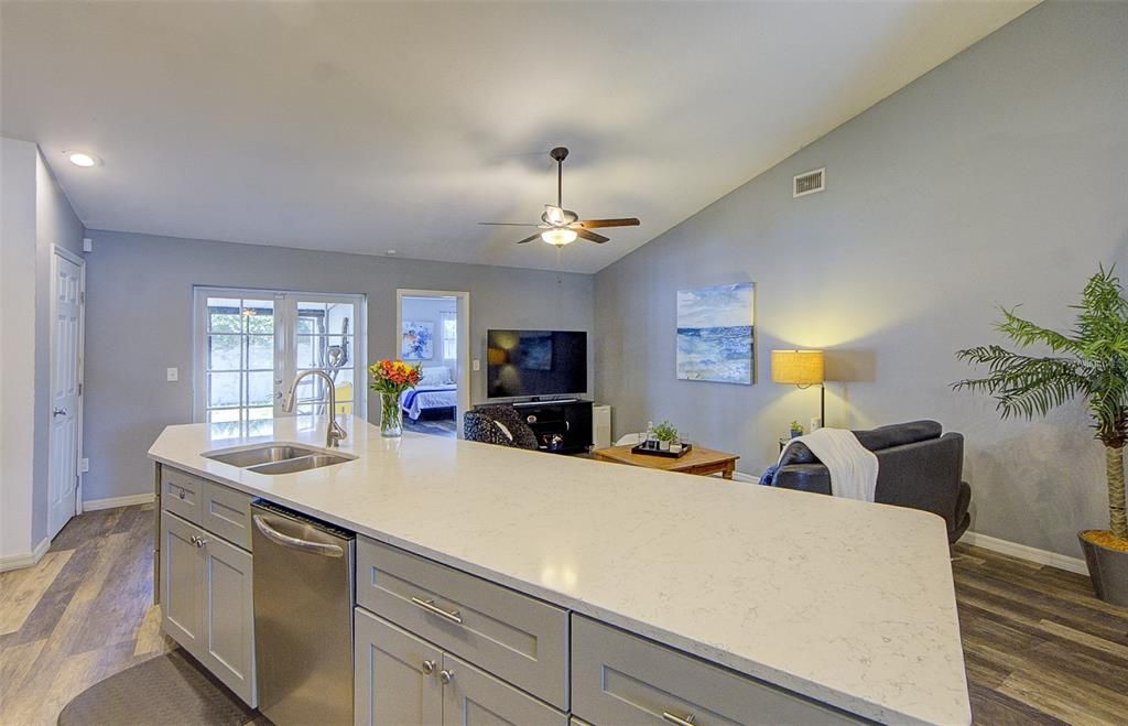For Sale: $359,900 (4 beds, 3 baths, 1792 Square Feet)