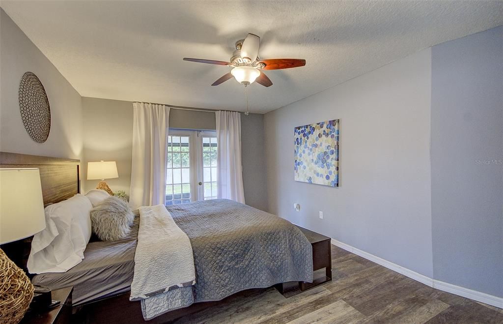 For Sale: $359,900 (4 beds, 3 baths, 1792 Square Feet)
