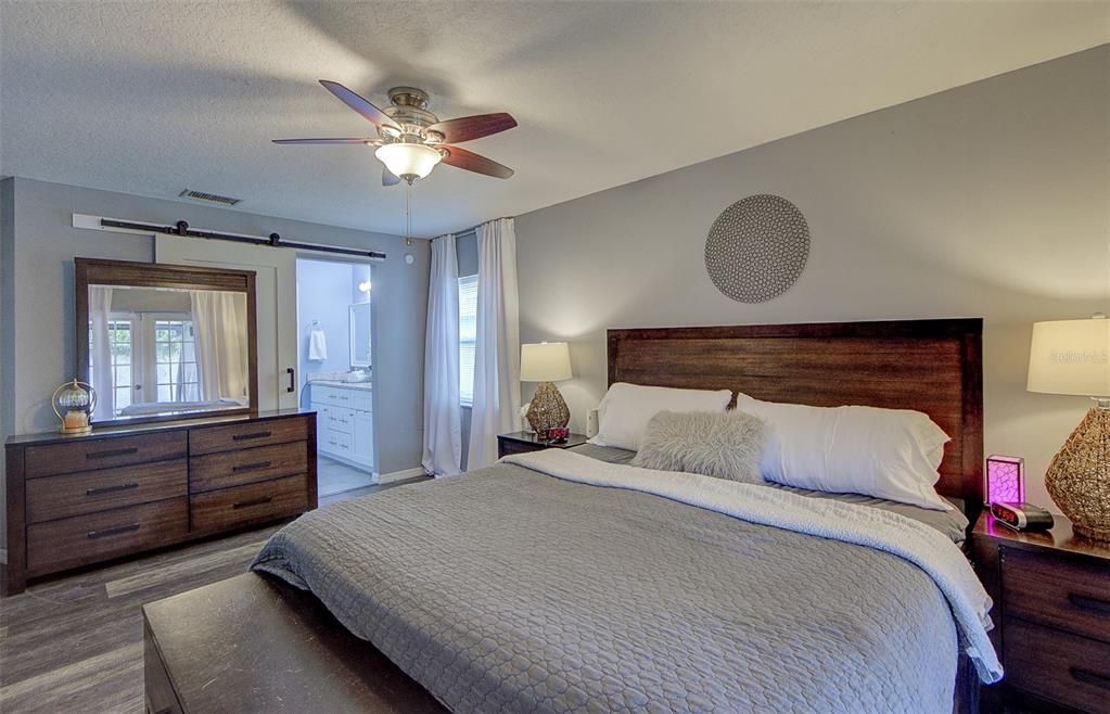 For Sale: $359,900 (4 beds, 3 baths, 1792 Square Feet)