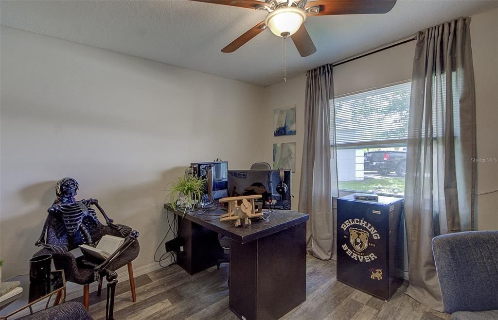 For Sale: $359,900 (4 beds, 3 baths, 1792 Square Feet)