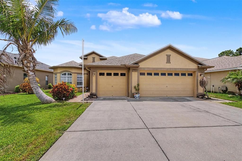 En Venta: $499,000 (4 camas, 2 baños, 2366 Pies cuadrados)