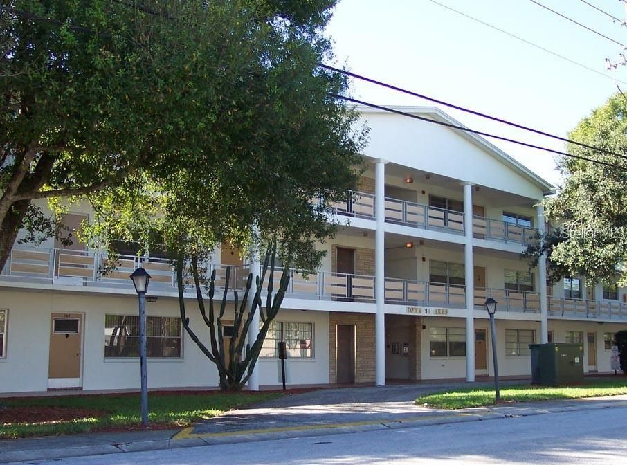 For Rent: $1,499 (1 beds, 1 baths, 636 Square Feet)