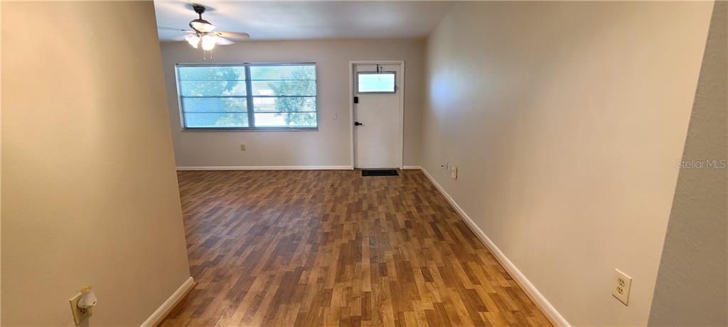 For Rent: $1,499 (1 beds, 1 baths, 636 Square Feet)