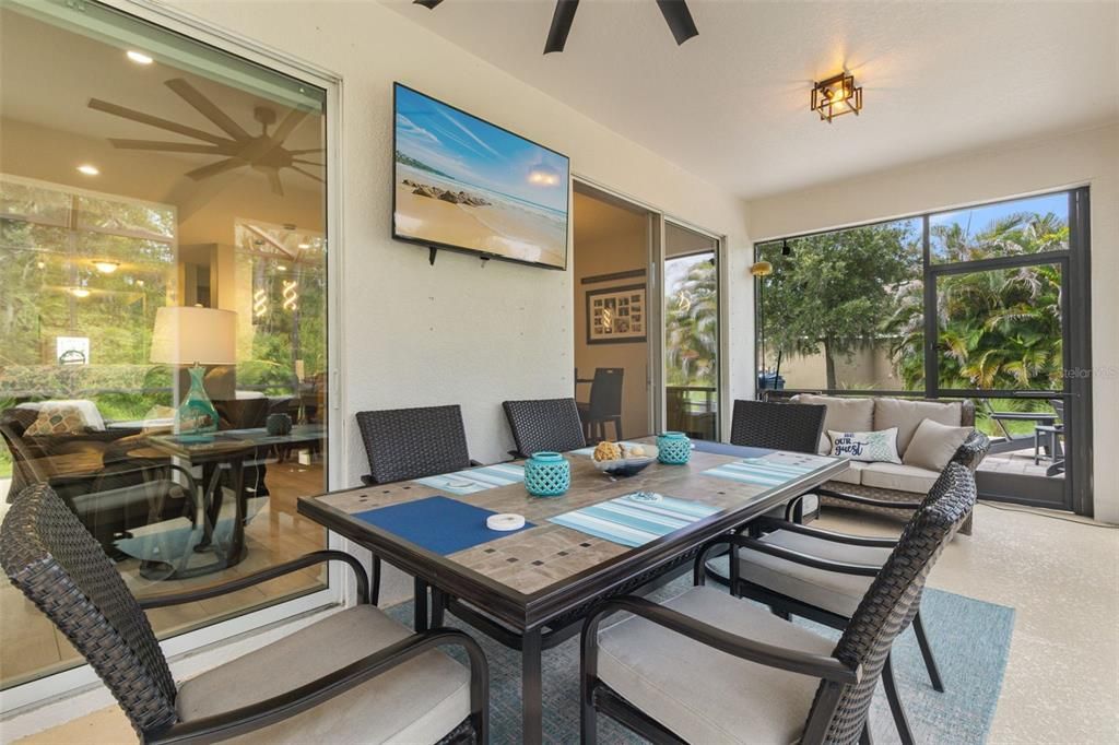 En Venta: $825,000 (5 camas, 3 baños, 3179 Pies cuadrados)