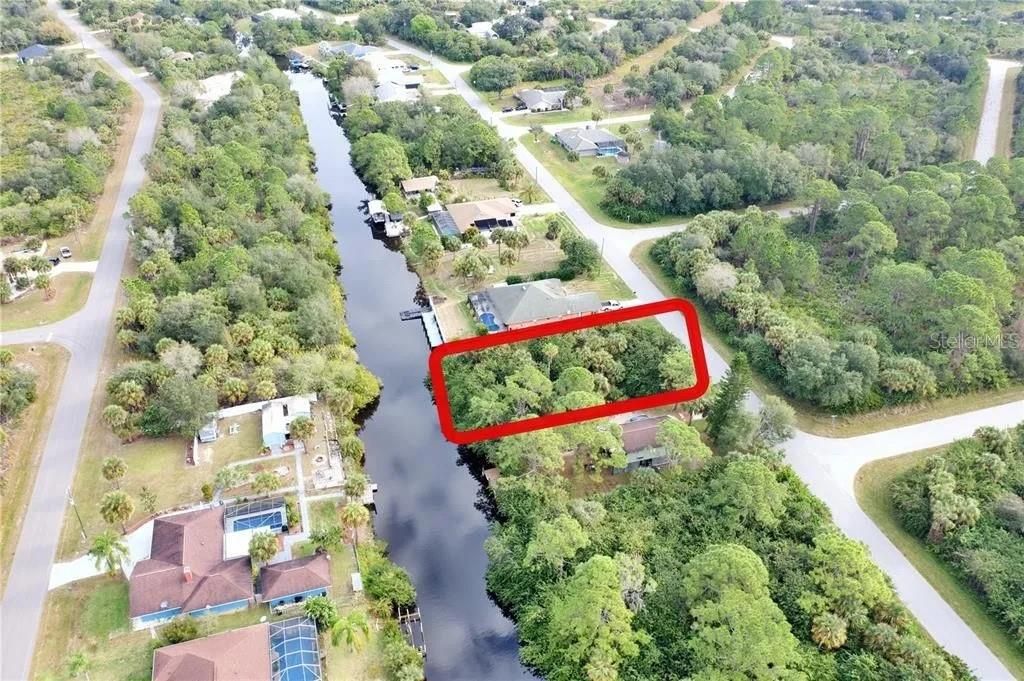 На продажу: $55,900 (0.23 acres)
