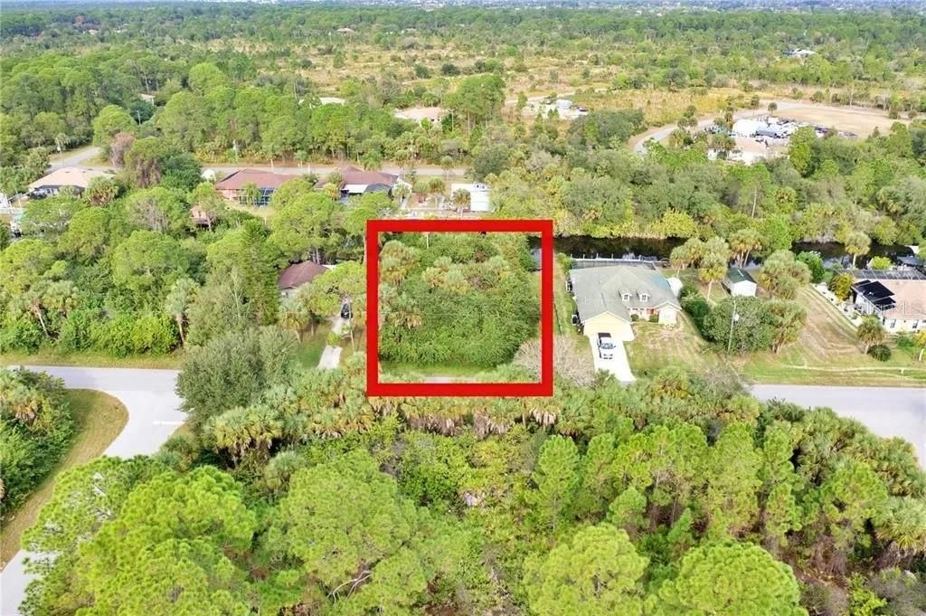 На продажу: $55,900 (0.23 acres)