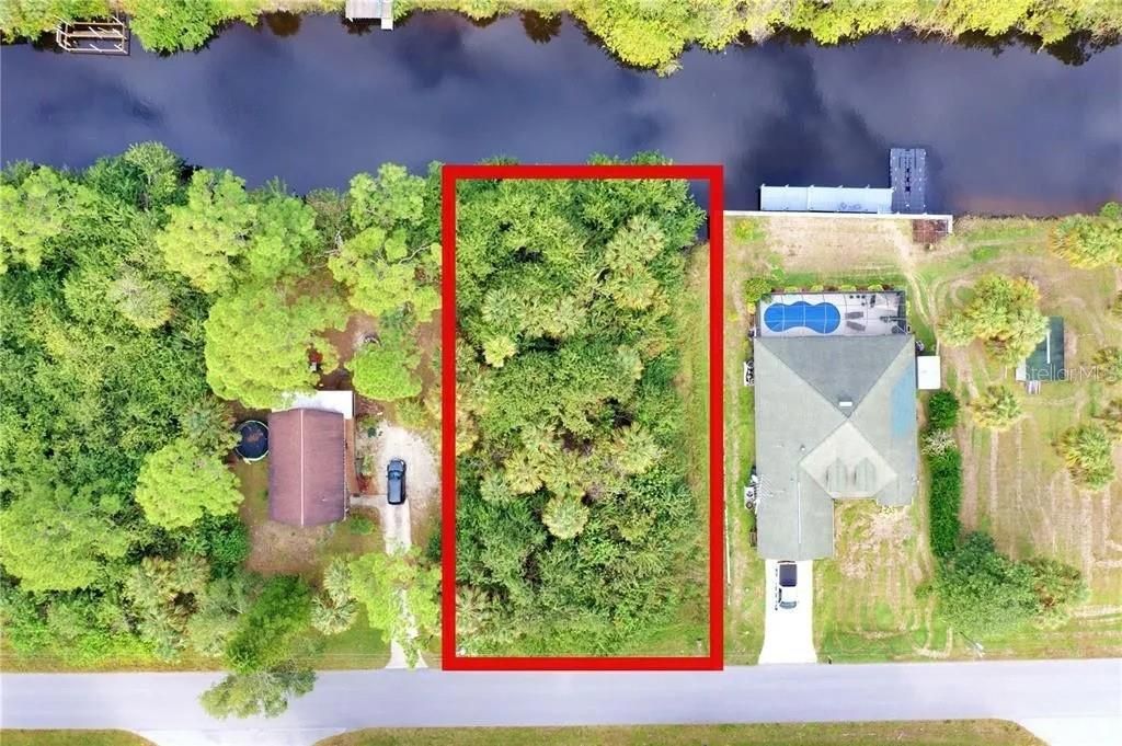 На продажу: $55,900 (0.23 acres)