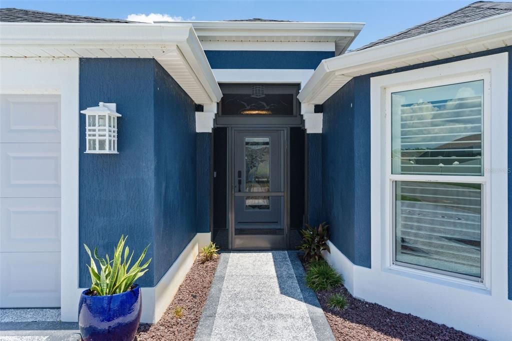 Под контрактом: $775,000 (3 спален, 3 ванн, 1929 Квадратных фут)