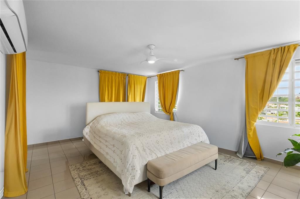 For Sale: $1,499,900 (5 beds, 3 baths, 2377 Square Feet)