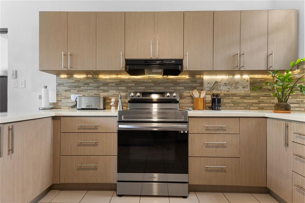 For Sale: $1,499,900 (5 beds, 3 baths, 2377 Square Feet)