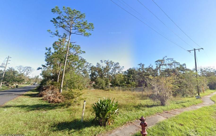 En Venta: $20,490 (0.88 acres)
