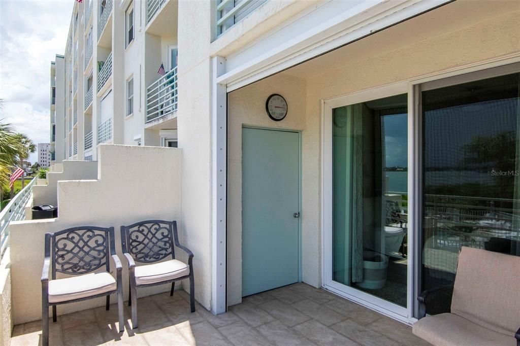 En Venta: $675,000 (3 camas, 2 baños, 1300 Pies cuadrados)