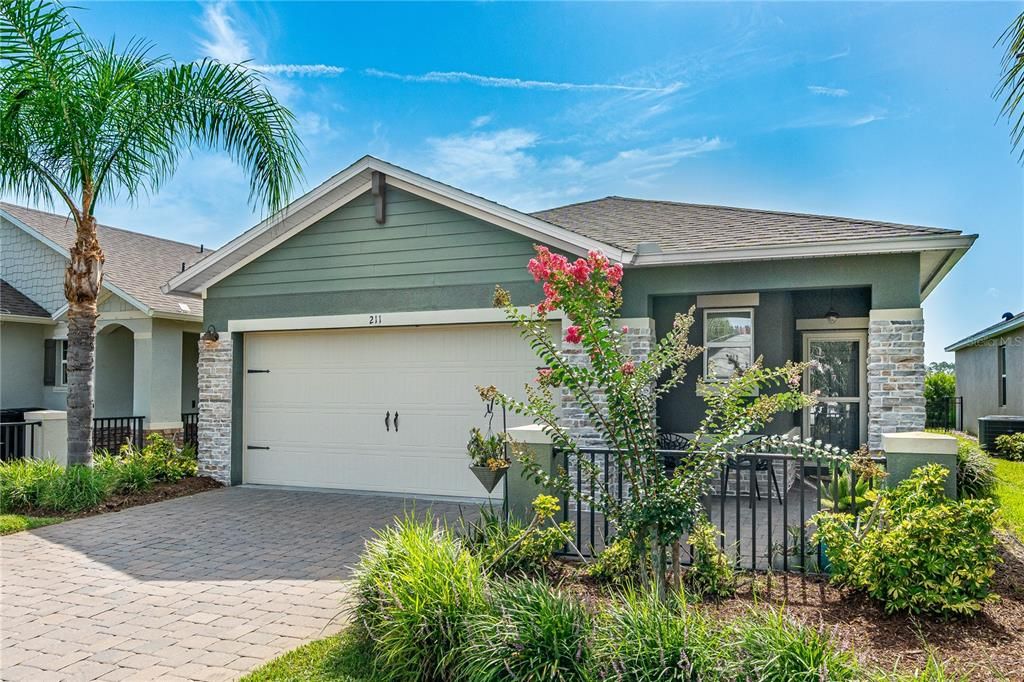 For Sale: $379,000 (3 beds, 2 baths, 1614 Square Feet)