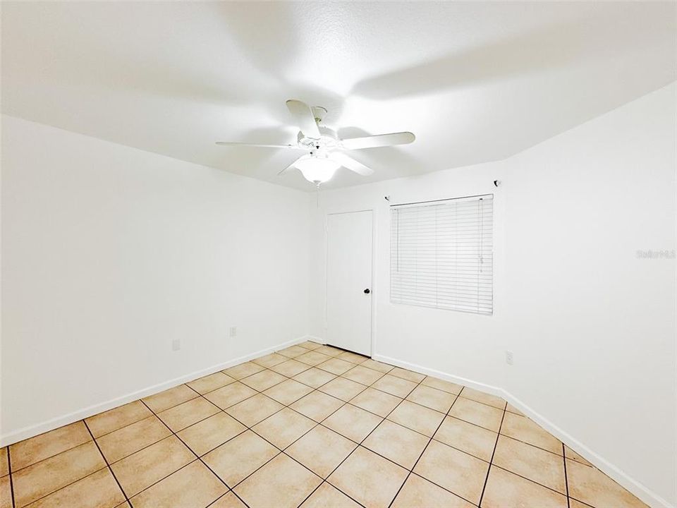 En Venta: $170,000 (2 camas, 2 baños, 937 Pies cuadrados)