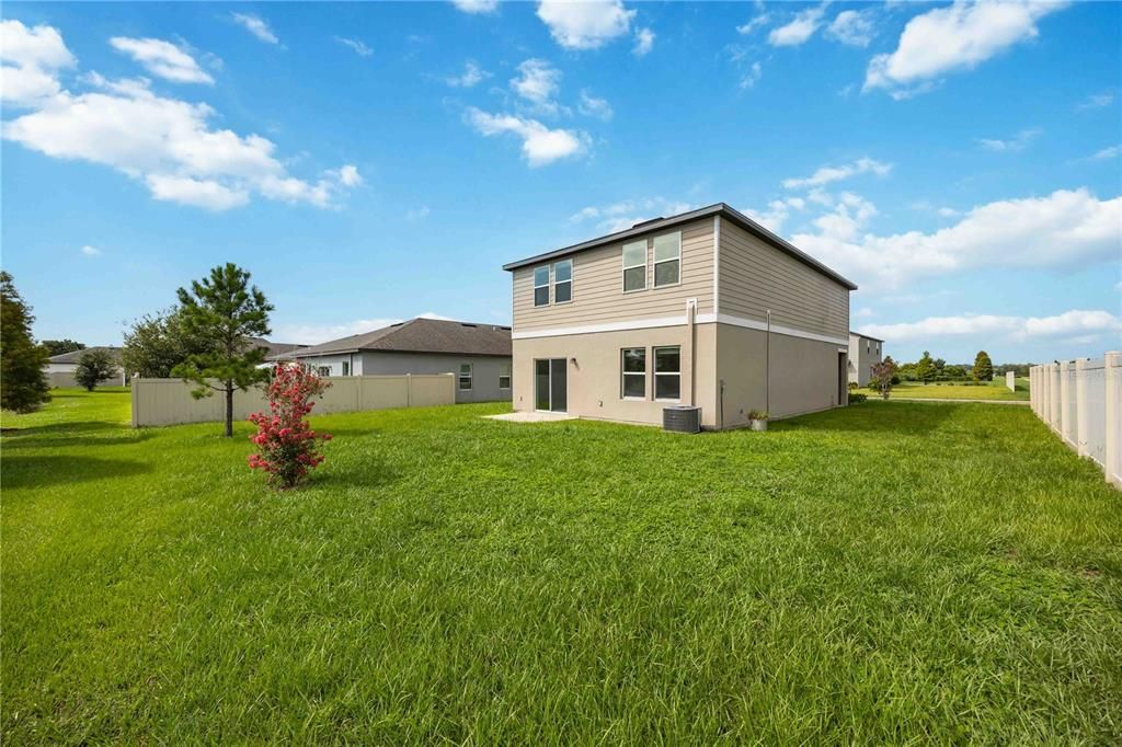 For Sale: $379,000 (4 beds, 3 baths, 2208 Square Feet)