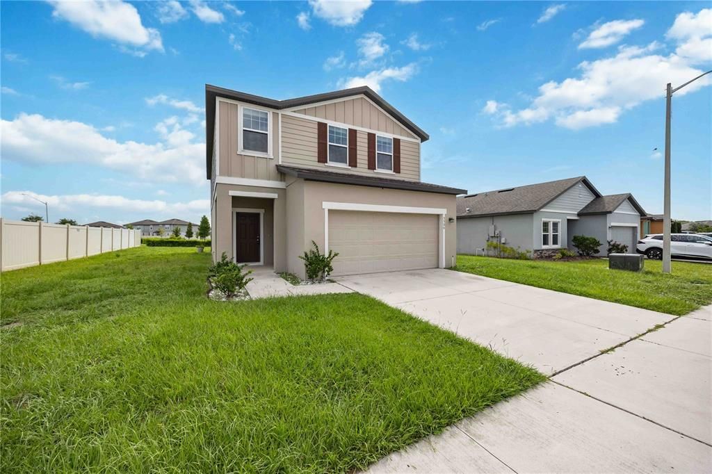 For Sale: $379,000 (4 beds, 3 baths, 2208 Square Feet)