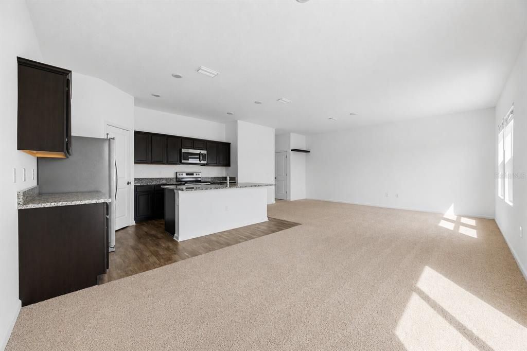 For Sale: $379,000 (4 beds, 3 baths, 2208 Square Feet)