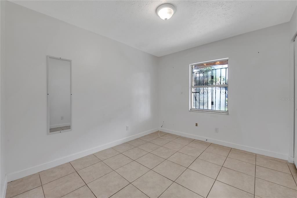 For Sale: $445,000 (4 beds, 0 baths, 1421 Square Feet)